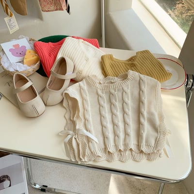 側綁帶花邊外搭背心-杏 尺寸1204