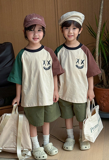 笑臉拼袖T恤親子裝3