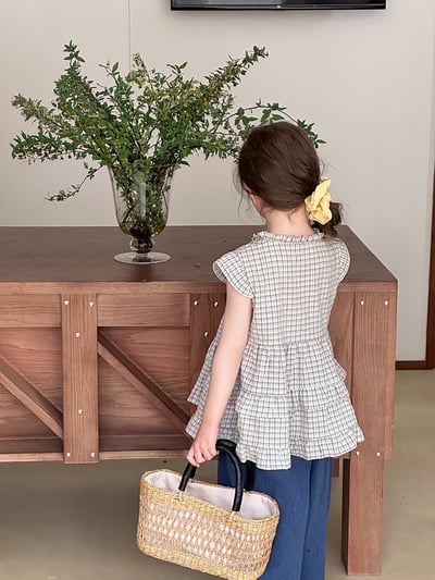 氣質層次花邊領飛袖上衣6