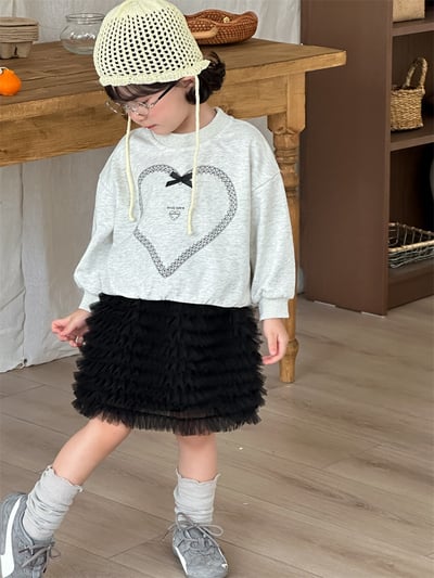 刺繡愛心蝴蝶結上衣4