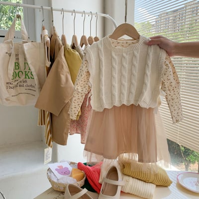 側綁帶花邊外搭背心-杏 尺寸1208