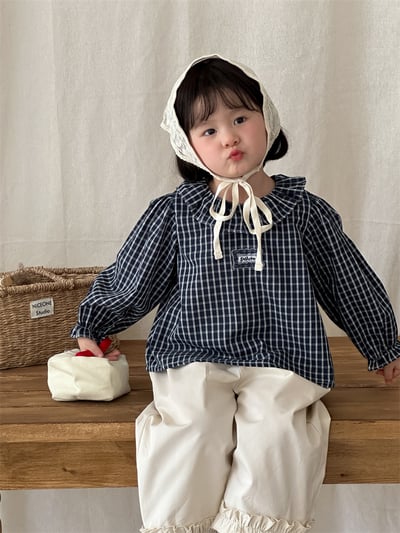 荷葉領深藍格紋襯衣4