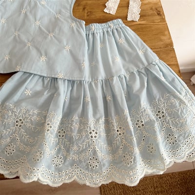 刺繡小花蕾絲雕花套裝9