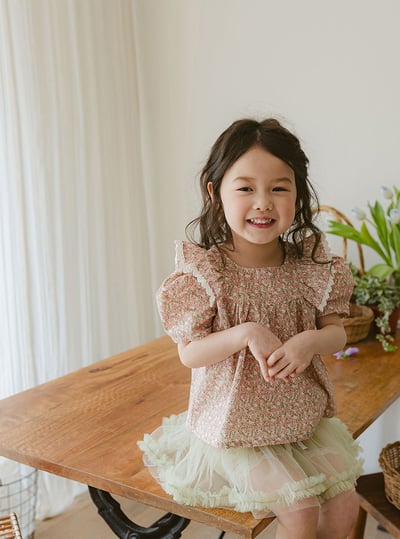 碎花花邊泡泡袖上衣4