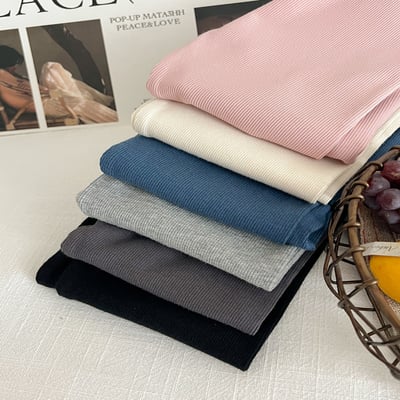 素色坑條彈力內搭褲2