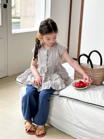 氣質層次花邊領飛袖上衣4