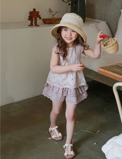 甜美雙層簍空蕾絲短褲裙5