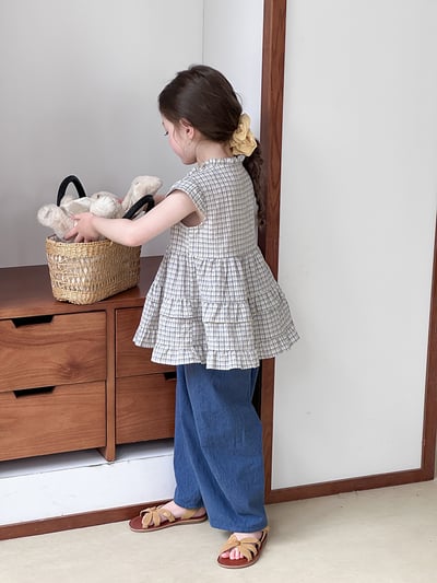 氣質層次花邊領飛袖上衣3