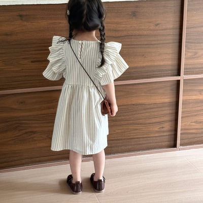 清新直條紋套裝荷葉邊洋裝4