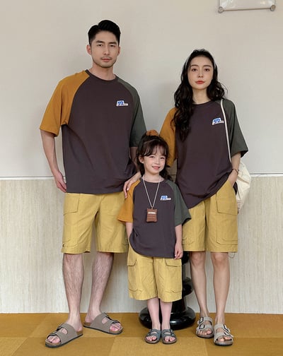 撞色拼袖字母T恤親子裝(2色)11