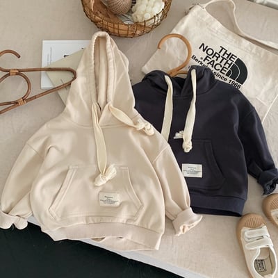 純色口袋布標抽繩帽T3