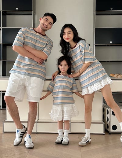 撞色刺繡條紋T恤親子裝5