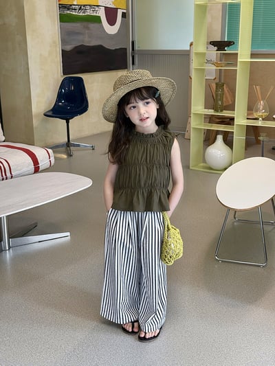 甜美皺褶花邊立領背心3