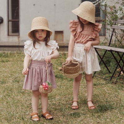 甜美蕾絲荷葉袖上衣1