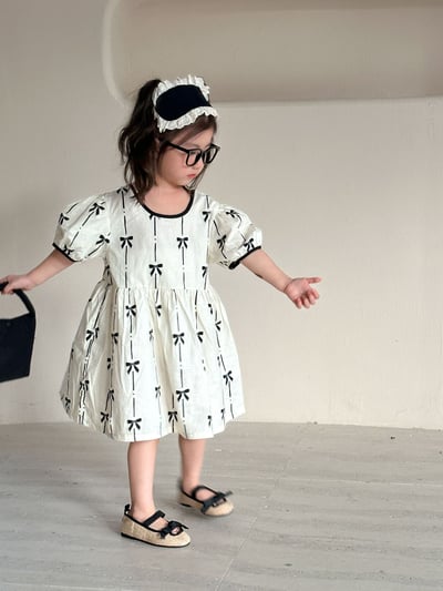 滿版蝴蝶結裝洋裝套裝5