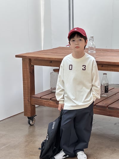 字母拼接寬鬆上衣3