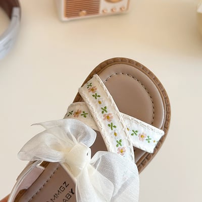 氣質緞帶蝴蝶結繡花涼鞋8