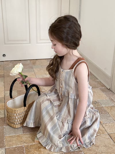 森系層次感吊帶裙2