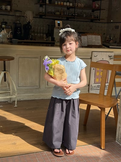 純色木耳花邊背心上衣4