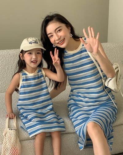 水藍條紋背心連身裙母女裝2