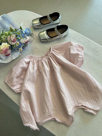 不規則花邊泡泡袖上衣4