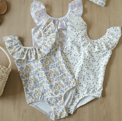 女童荷葉領連身泳裝含泳帽1