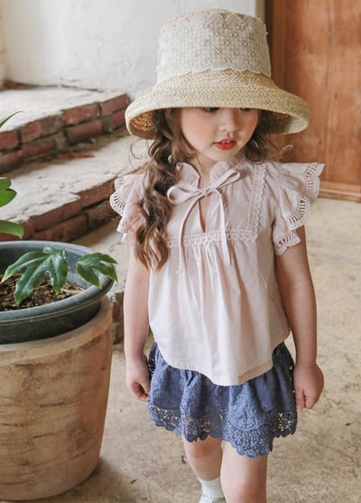 木耳領刺繡蕾絲上衣2