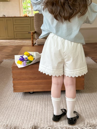 百搭蕾絲邊短褲4