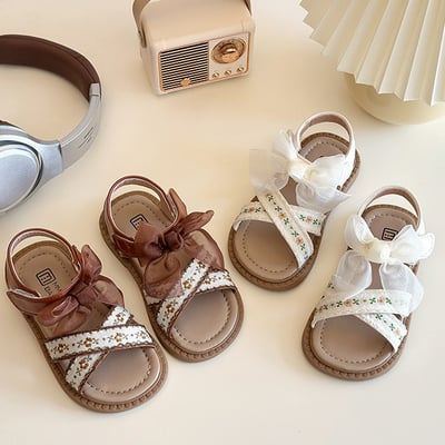 氣質緞帶蝴蝶結繡花涼鞋1