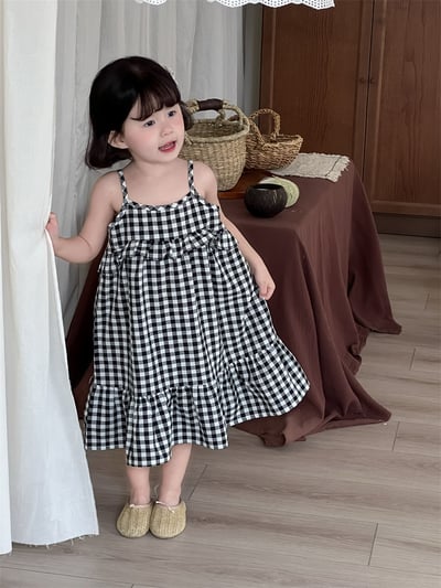 黑白格吊帶魚尾洋裝3