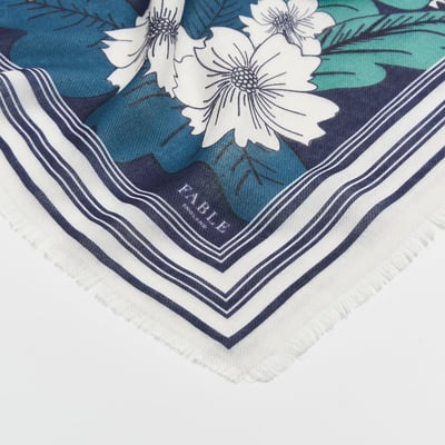 Fable England 北極熊長圍巾4