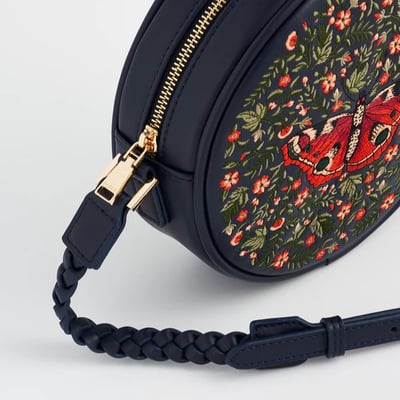 Fable England 紅蛺蝶刺繡圓形包4