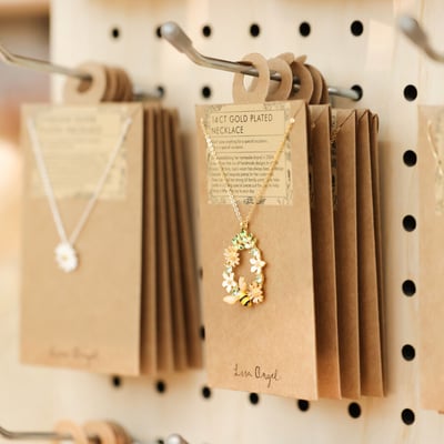 Lisa Angel 蜜蜂水晶花項鍊4