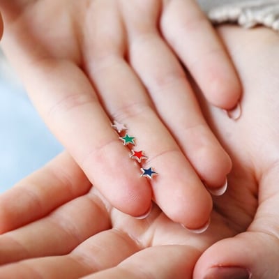 Lisa Angel 彩色星形耳針組6