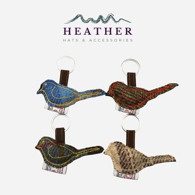 Heather 小鳥花呢吊飾1