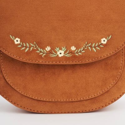 Fable England 焦糖麂皮刺繡馬鞍包5