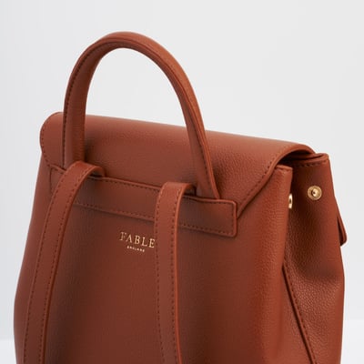 Fable England 焦糖絲巾後背包6