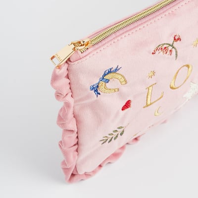 Fable England 愛心刺繡收納包3