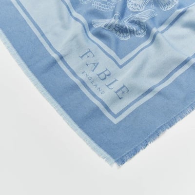 Fable England 藍蝶緹花披肩3