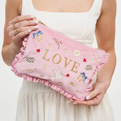 Fable England 愛心刺繡收納包1