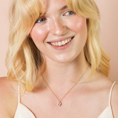 Lisa Angel 金色禮物盒項鍊3