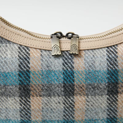 Islander 奢華真皮半月包12