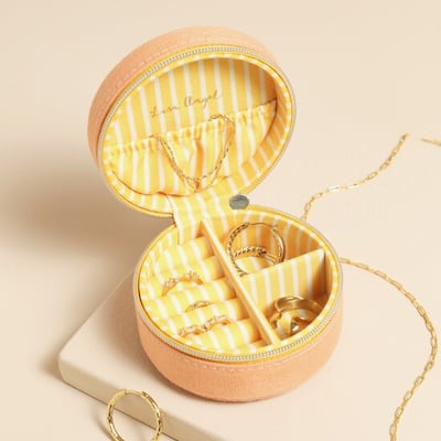 Lisa Angel 春天亞麻飾品盒1