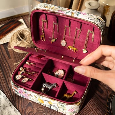 Fable England 花卉雕刻飾品盒2