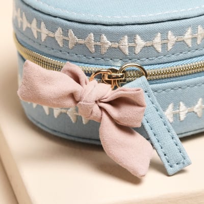 Lisa Angel 亞麻蝴蝶結飾品盒3