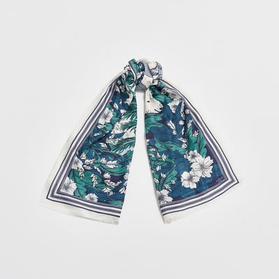 Fable England 北極熊長圍巾2