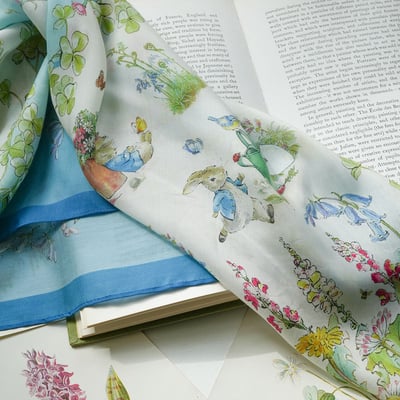 Fable England 彼得兔絲質絲巾4