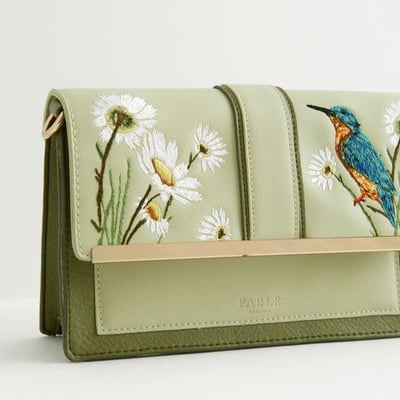 Fable England 翠鳥刺繡斜背包3