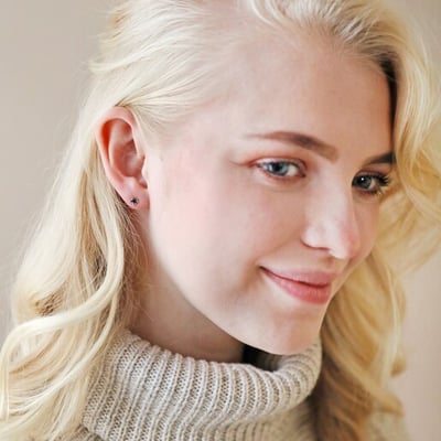 Lisa Angel 彩色星形耳針組5