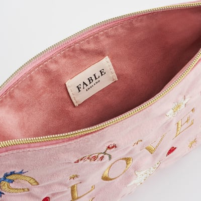 Fable England 愛心刺繡收納包4